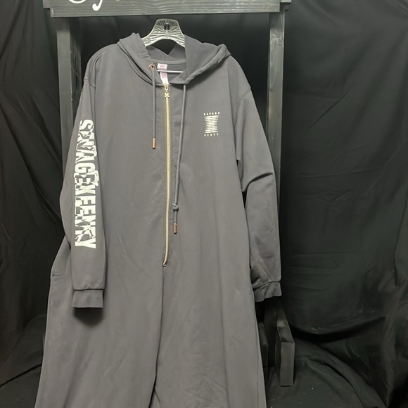 Savage X Fenty - Forever Savage Showgirl Hooded Gray Onesie - Picture 5 of 9